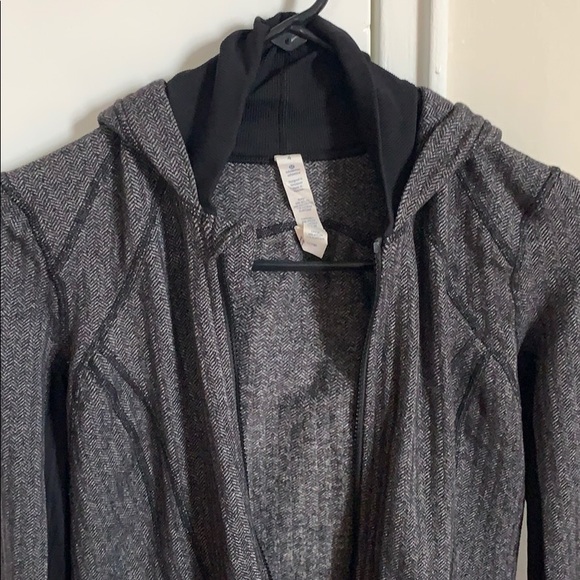 Lululemon Zip up - Picture 7 of 7